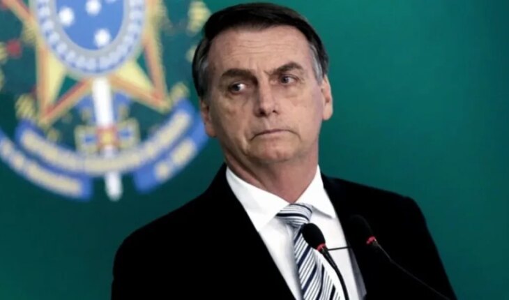 Bolsonaro changed the phone number and delegated conversations to his children and advisers