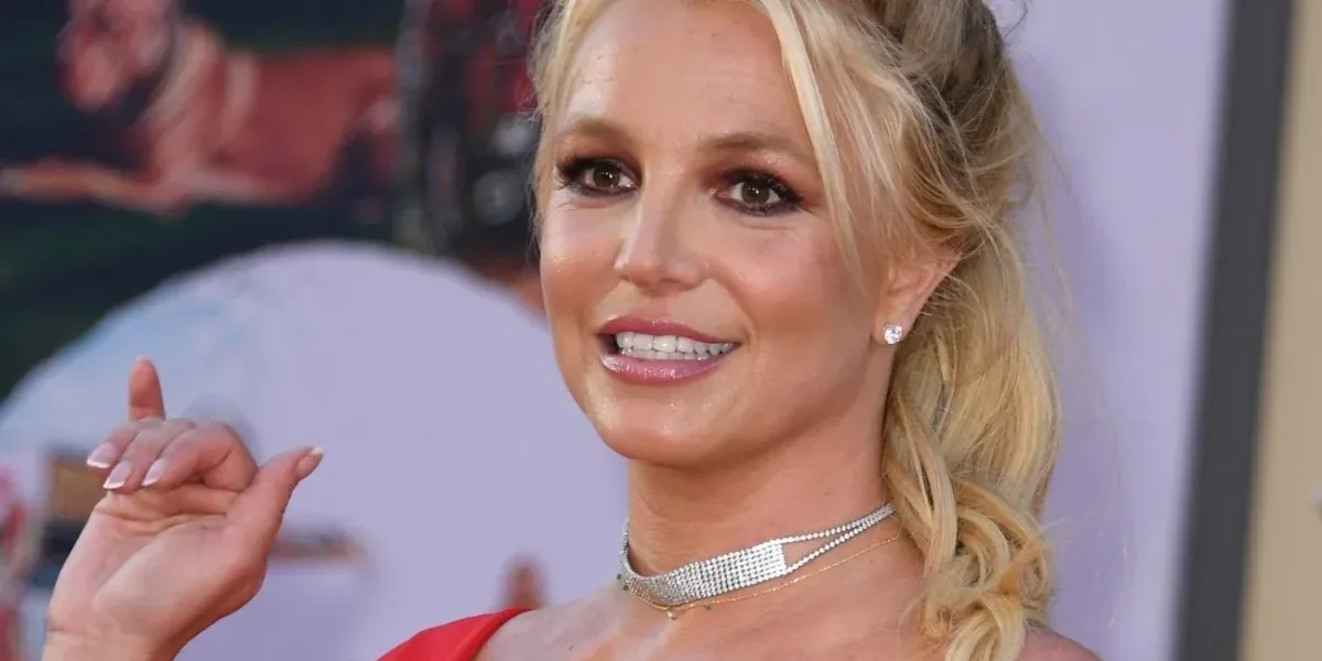 Britney Spears shut down her Instagram and her fans called the police