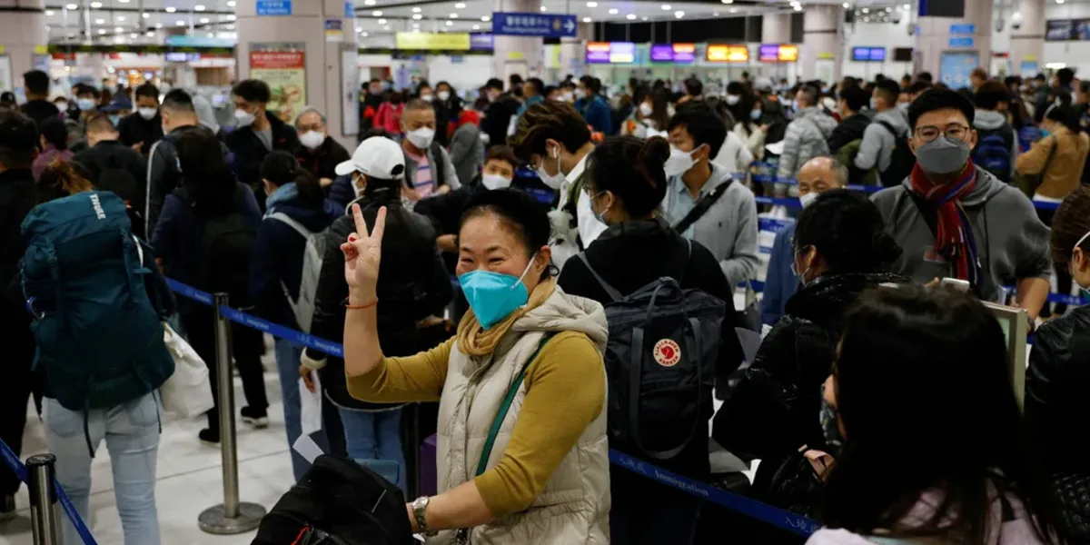 China reabrió la frontera con Hong Kong en medio del rebrote