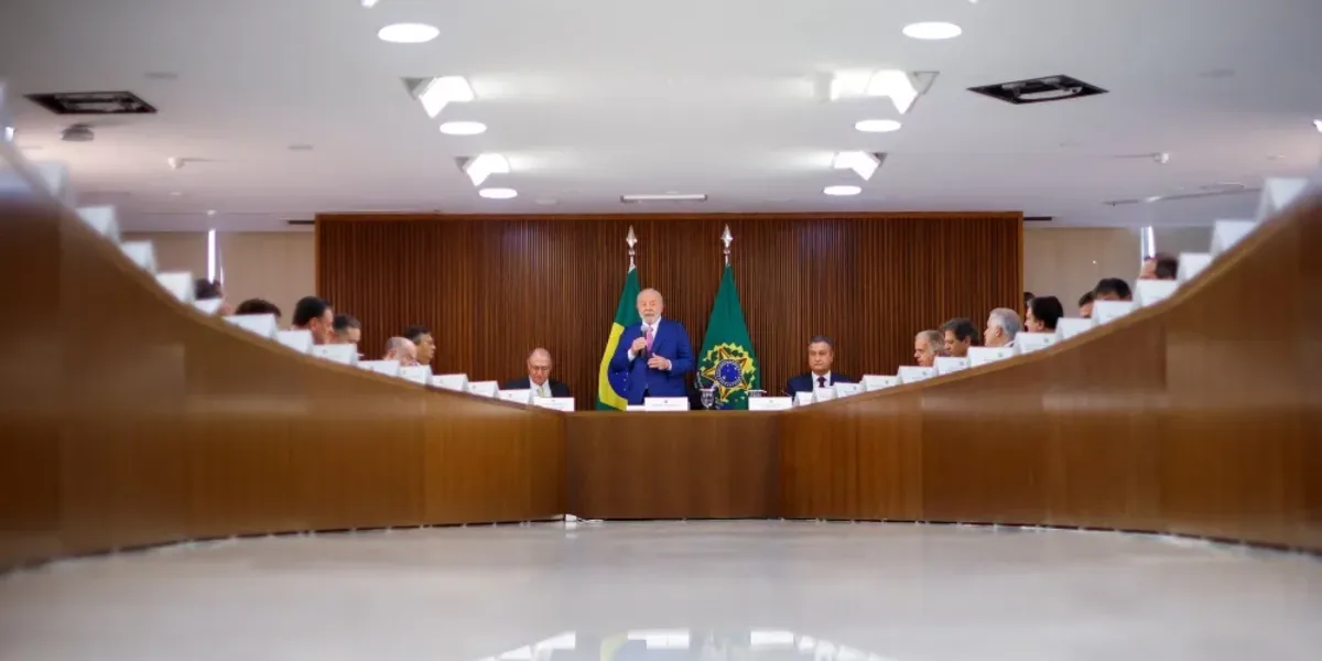 Lula da Silva se reunió con los 27 gobernadores tras el intento de golpe