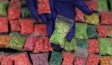 DEA se reúne con la PDI ante amenaza de las drogas sintéticas en Chile: principalmente fentanilo y otros opiodies