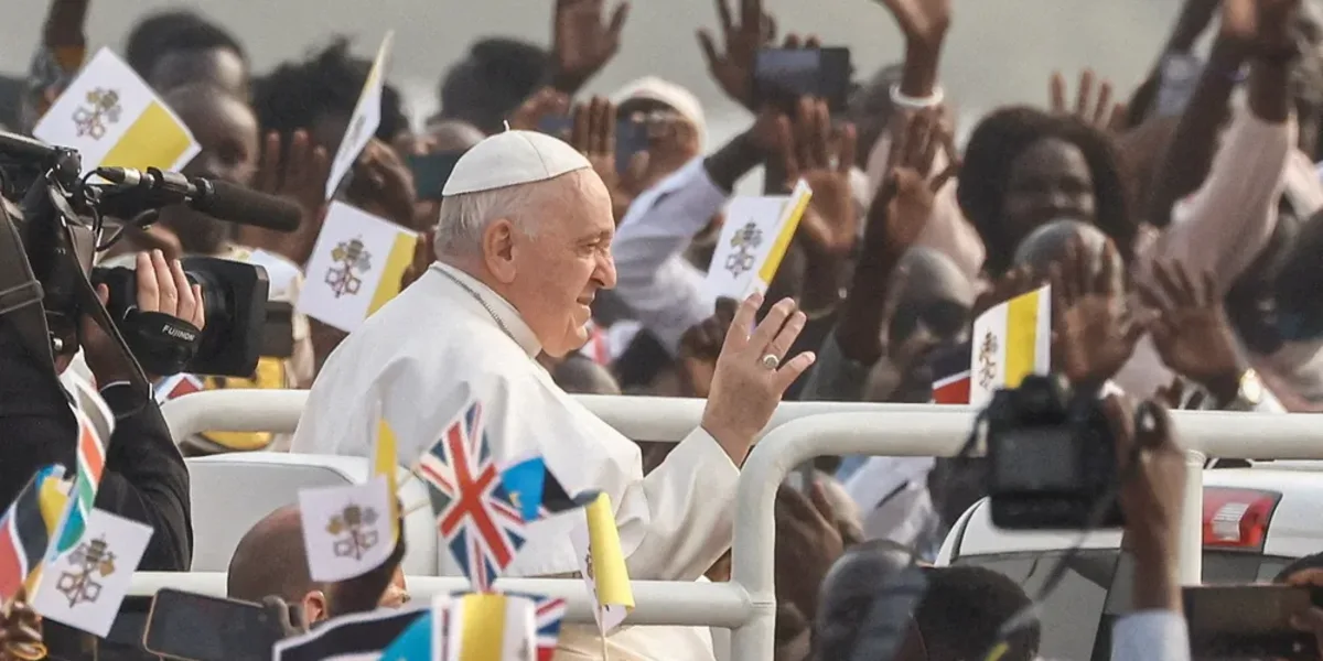 El Papa pidió "deponer las armas" en el cierre de su visita a Sudán del Sur