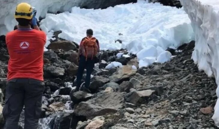 Un turista murió tras un derrumbe de nieve y piedras en El Bolsón