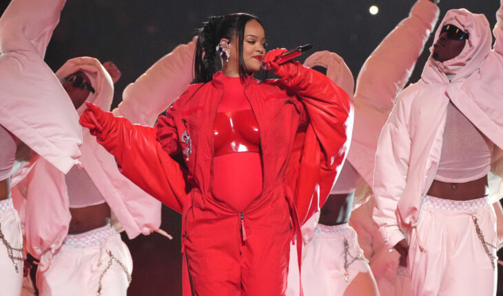 ¿Por qué a Rihanna no le pagarán por actuar en el Super Bowl? — Rock&Pop