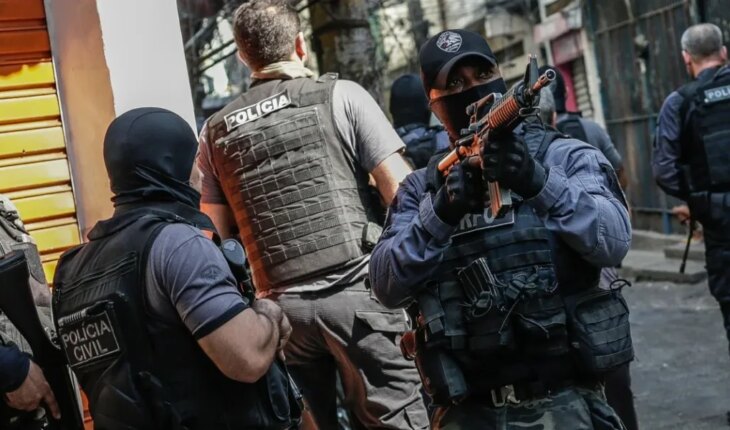Brazil: 13 killed in clashes with police