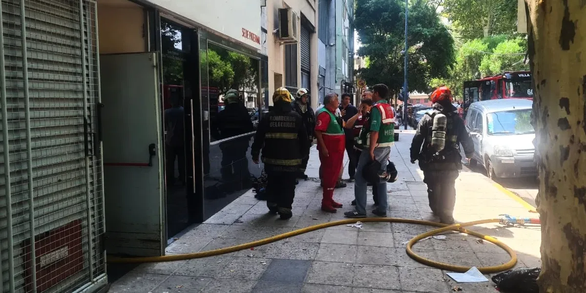Incendio en clínica de diálisis: treinta pacientes fueron evacuados