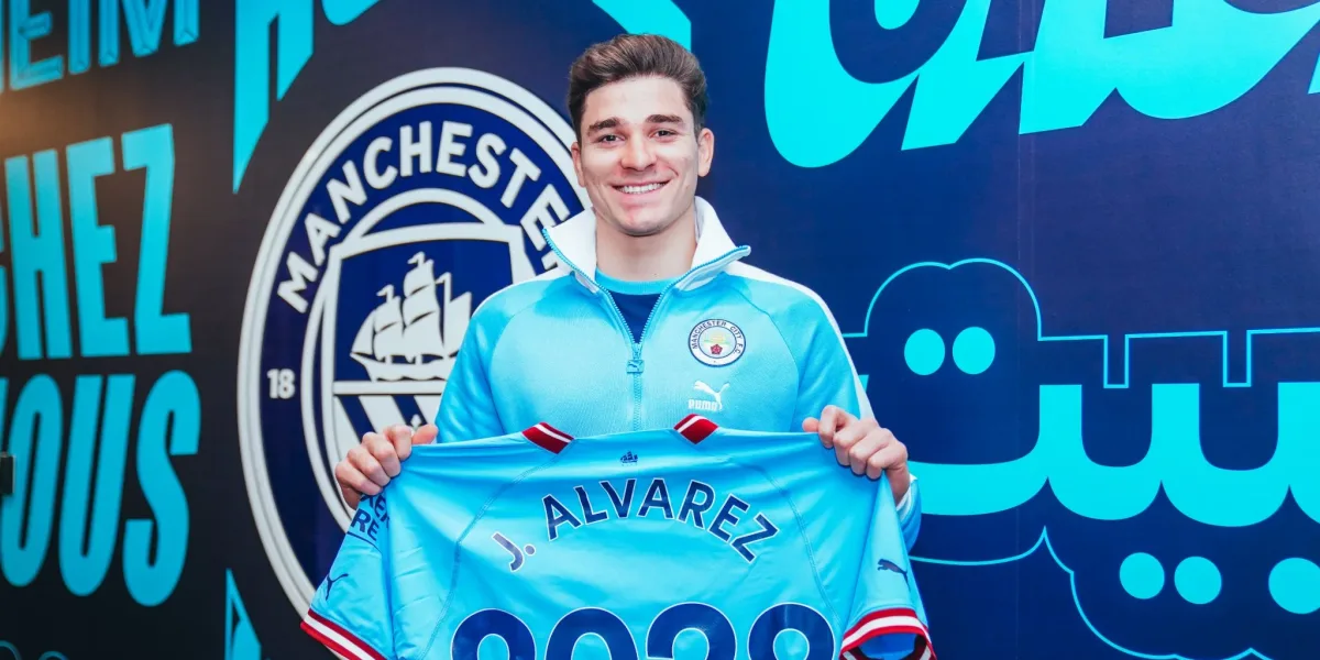 Julián Álvarez renovó su contrato con el Manchester City