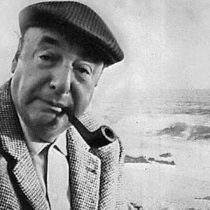 «Las copas de la memoria»: Neruda, el Winnipeg y otras hierbas