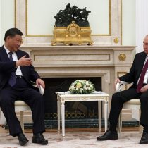 Putin se reúne con su «querido amigo» Xi en el Kremlin mientras prosigue la guerra en Ucrania