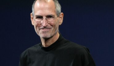 ¿Cómo se hizo? ADN entrevistó a Steve Jobs con Inteligencia Artificial — Rock&Pop