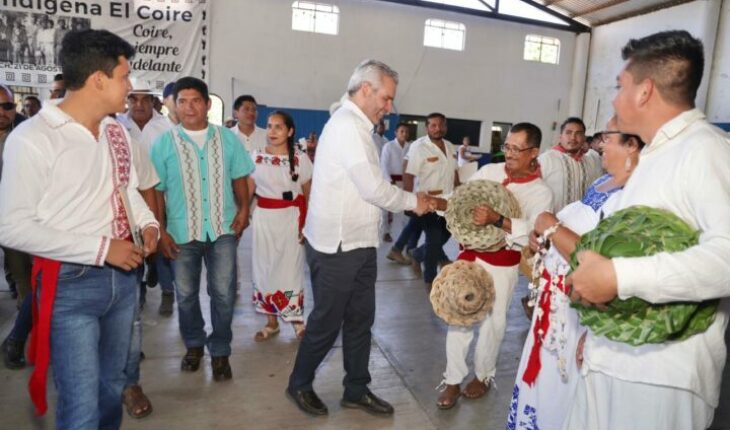 Bedolla apoyará construcción de carretera en la comunidad indígena El Coire