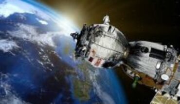 Experts warn that space junk will become more frequent and affect astronomical observation