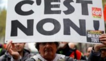Francia: luz verde para polémica reforma de pensiones de Macron en medio de manifestaciones