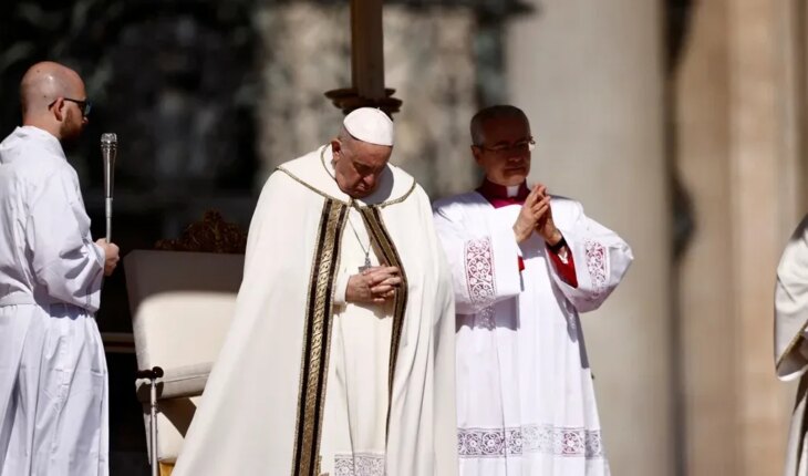 In his Easter message, Pope Francis called for an end to wars