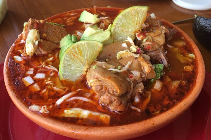 Invita DIF a degustar más de 100 platillos de la gastronomía michoacana en Kermés 2023