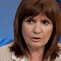 Líder del «ala dura» del macrismo lidera encuestas para primarias de agosto en Argentina