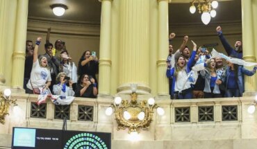 The Senate signed Argentine Sign Language into law