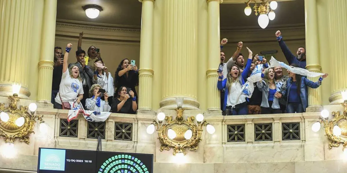 The Senate signed Argentine Sign Language into law