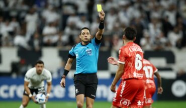 The unusual move that earned Montiel’s warning in Argentinos vs. Corinthians