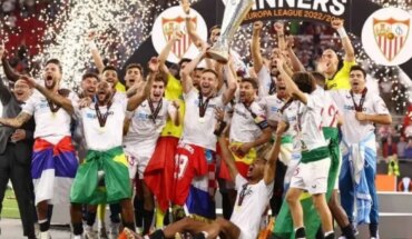 Con un penal decisivo de Gonzalo Montiel, Sevilla derrotó a la Roma y se consagró campeón de la Europa League