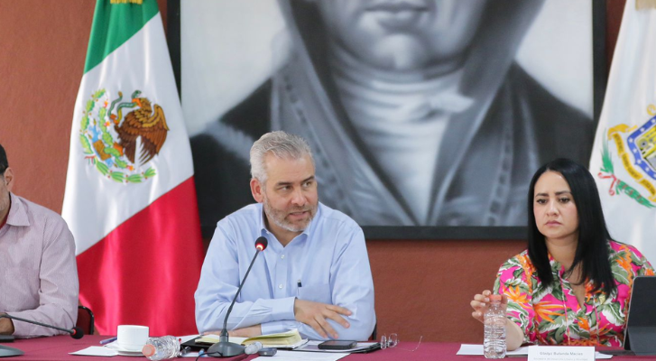 Gobiernos de Michoacán y Pátzcuaro preparan ruta para reubicar a oferentes del mercado municipal