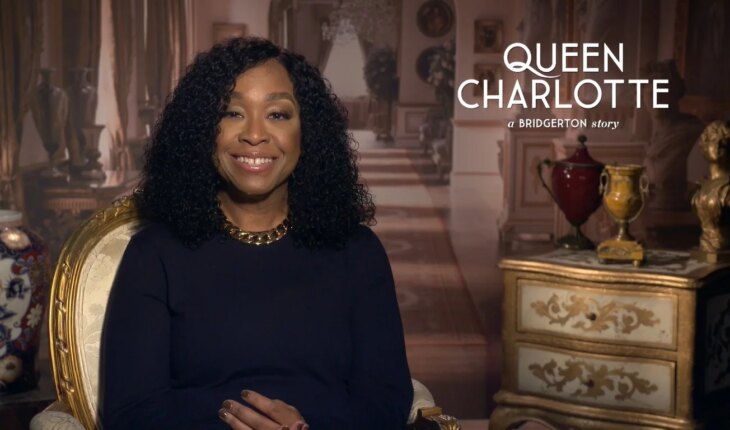 Hablamos con la creadora de “Queen Charlotte”, precuela de “Bridgerton”