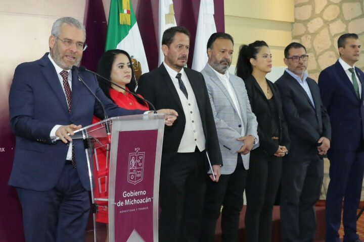 Anuncia Gobierno de Michoacán apoyos económicos para reubicar a comerciantes del Mercado de Pátzcuaro