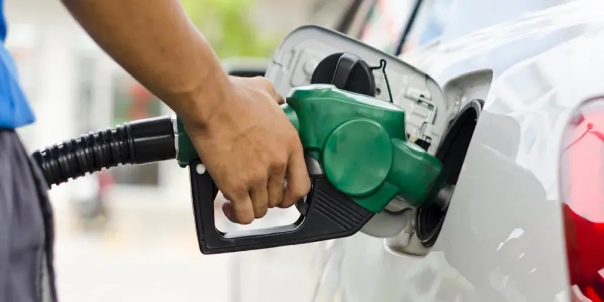 Los combustibles van a subir un 4% esta semana