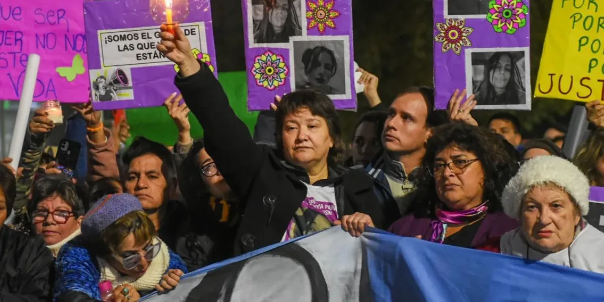 Gloria Romero, madre de Cecilia Strzyzowski: "No sólo son asesinos, son mafiosos"