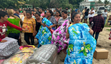 Gobierno de Michoacán entrega ayuda a familias afectadas por huracán