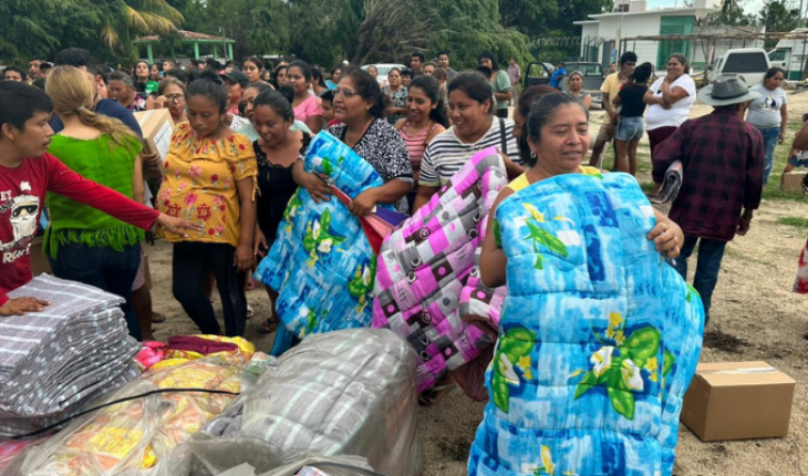 Gobierno de Michoacán entrega ayuda a familias afectadas por huracán