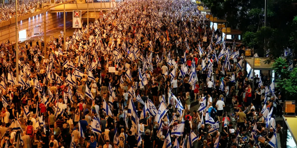 Israel: miles de personas marcharon contra la reforma judicial