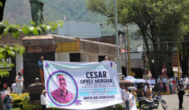 Marchan por aparición de César Ciprés, en Uruapan