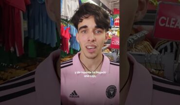 Video: 🌴 Desafío en Miami: conseguir la camiseta de Messi 👚I #Shorts