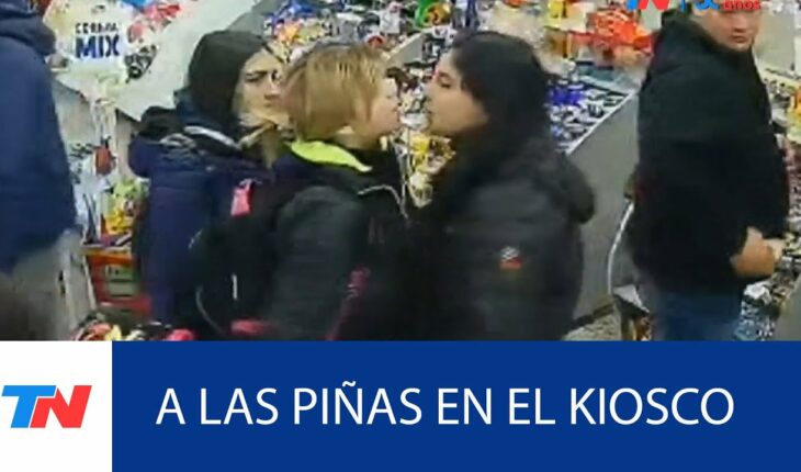 Video: ESTADOS ALTERADOS: Dos mujeres se agarraron a trompadas en un kiosco y lo destrozaron
