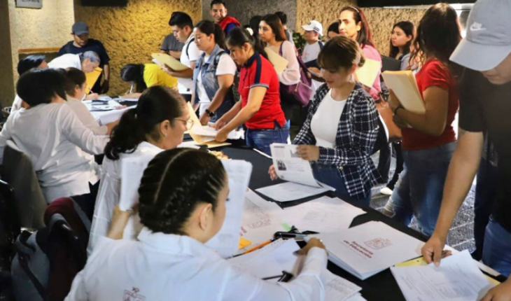 Asigna SEE nuevos docentes a más de 260 escuelas de Michoacán