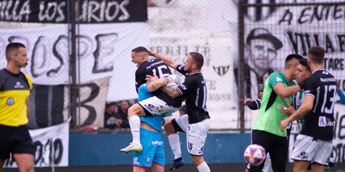 Chaco For Ever venció por penales a Villa Mitre y avanzó a los cuartos de final de la Copa Argentina