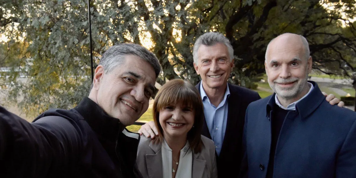 The photo of the unit: Larreta, Bullrich and Mauricio Macri in support of Jorge Macri