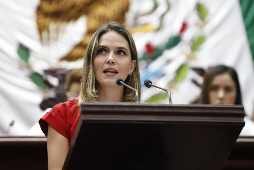 Daniela de los Santos calls to continue working together, Legislative and Executive