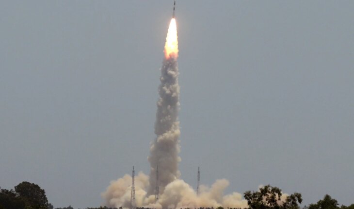 India lanzó su primera misión espacial para estudiar el Sol
