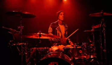 Travis Barker retrasa gira con Blink-182 — Rock&Pop