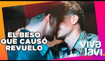 Video: El beso entre Bad Bunny y Gael García | Vivalavi MX