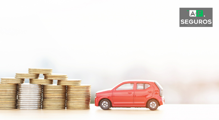 ¿Por qué cambia el costo de tu seguro de autos cada año?