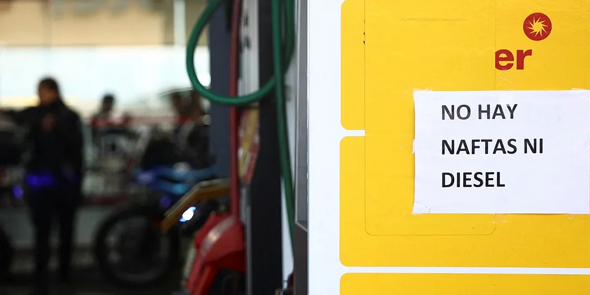 Combustibles: Petroleras presentaron un plan al Gobierno y aseguraron que la situación "se está normalizando"