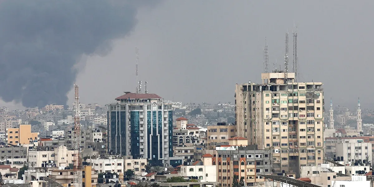 Israel orders total blockade of Gaza Strip
