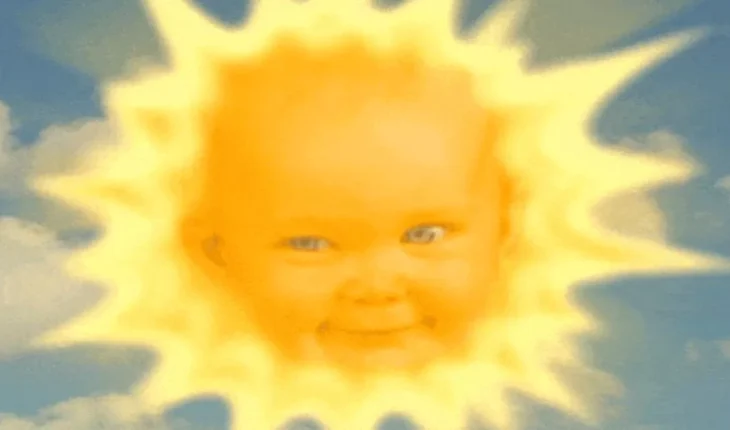 La mujer que interpretaba al sol con cara de bebé en los Teletubbies anunció su embarazo — Rock&Pop