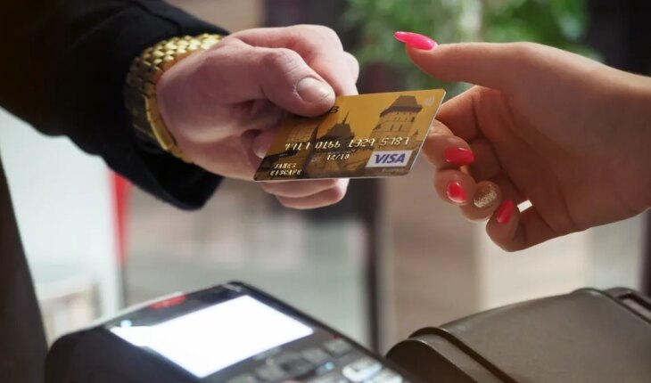 Las transacciones con tarjeta de débito crecieron 25% interanual
