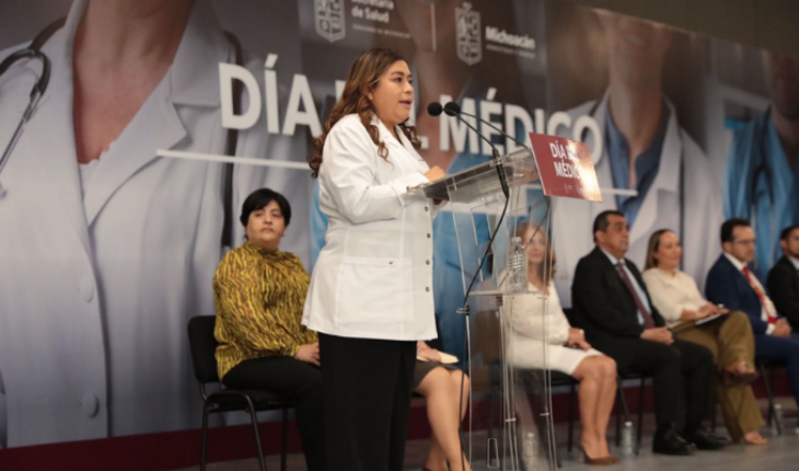 Médicos entregan su vida para brindar servicios de salud: Elías Ibarra