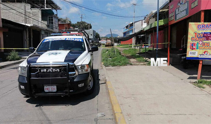 Mujer es asesinada en la entrada a su estética, en la 22 de octubre, Uruapan
