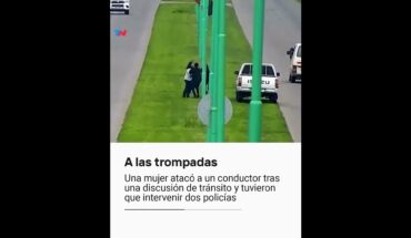 Video: A LAS TROMPADAS I Una discusión de tránsito y la intervención de dos policías